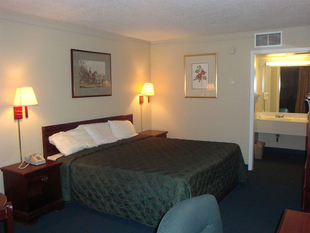 Econo Lodge Asheboro Luaran gambar